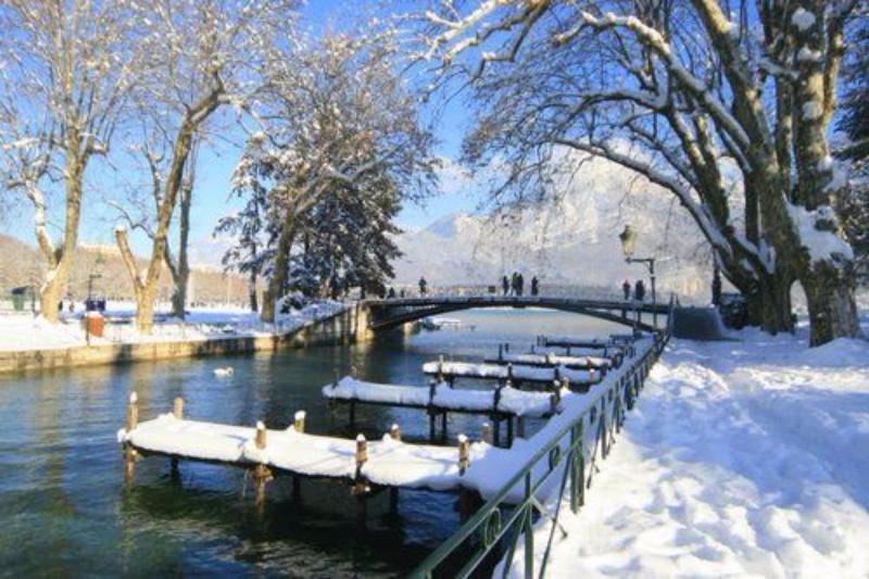 Village Club Les Balcons Du Lac D'Annecy - Neaclub ซิวริเย ภายนอก รูปภาพ